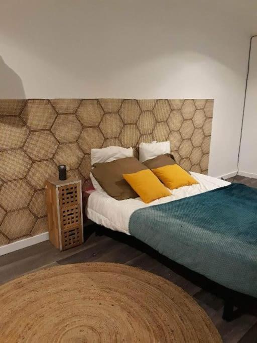 Appartement Agreable Au Centre Wifi Saint-Léonard-de-Noblat Extérieur photo